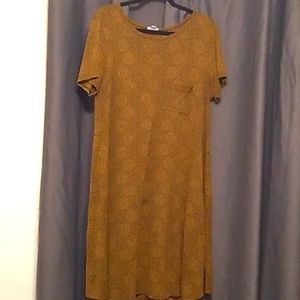 Xl lularoe carlie gold/brown geometric pattern